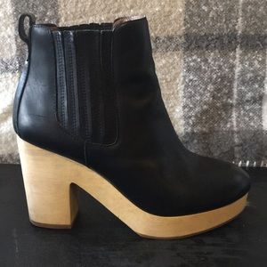 Madewell Marco Chelsea Leather Wooden Heel Boots